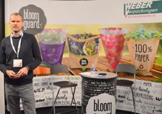 Olaf Amende van Weber Verpackungen, een Duitse fabrikant van louter papieren hoezen.